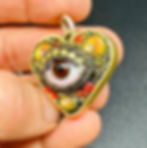 Miniaturbild: Small Eye Heart Pendant Necklace by Betsy Youngquist (brown)
