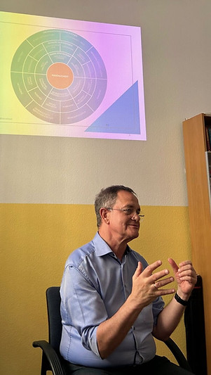 Steffen_Workshop_Inklusion in der Mediation.jpeg
