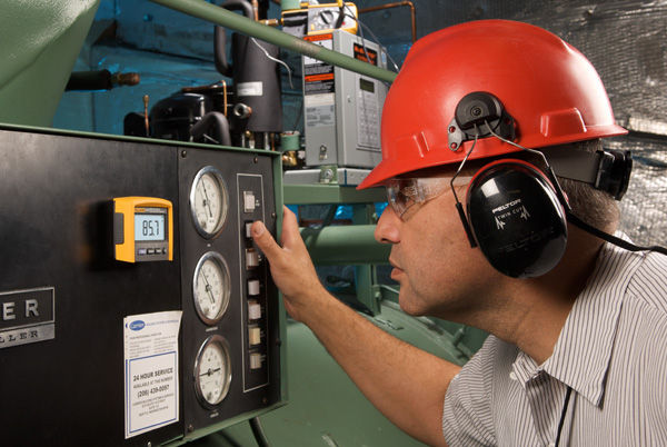 Thumbnail: Fluke 233 Remote Display Digital Multimeter