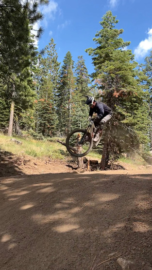 Group of Veterans Mountain Biking, Disconnect to Reconnect, D2RVets, and VeteransMTB riding Mountain Bikes at Dodge Ridge