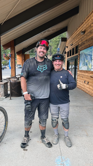 Group of Veterans Mountain Biking, Disconnect to Reconnect, D2RVets, and VeteransMTB riding Mountain Bikes at Dodge Ridge