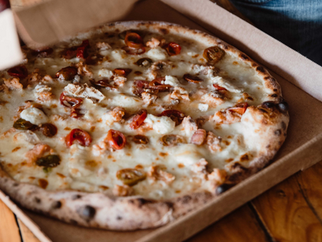 Where to Order Pizza Online in Ibiza – Fast, Artisan, and Delivered