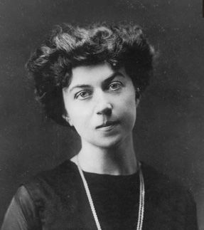 Aleksandra-Kollontai_fix.jpg