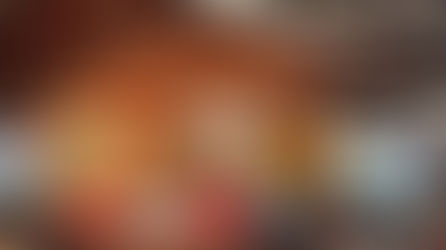 能楽堂でスピーチする吉松育美