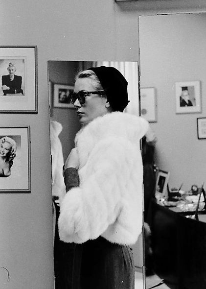 grace kelly shopping