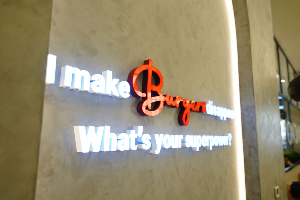 czn burak gurme interior
