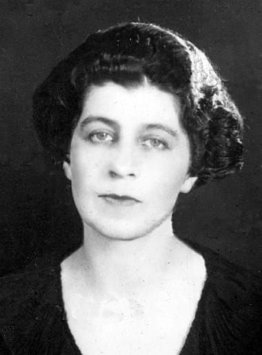 Helen Woodward y Frances Amherst