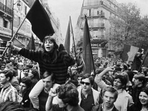 Regarder Vers L'avant