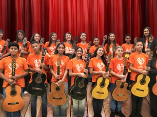 CAMERATA DE VIOLÕES PÉS LIVRES APRESENTA O CONCERTO “ACORDES DE UMA NOVA ALVORADA” NO CAMPS SANTOS