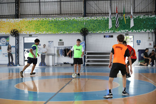 MOVIMENTA CAMPS AMPLIA OFERTA DE ATIVIDADES ESPORTIVAS GRATUITAS PARA JOVENS E COMUNIDADE