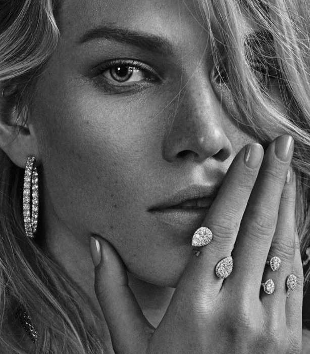 Aline%2520Weber%2520Shines%2520in%2520Jewelry%2520Looks%2520for%2520Rabat%2520Magazine%2520by%2520Xa