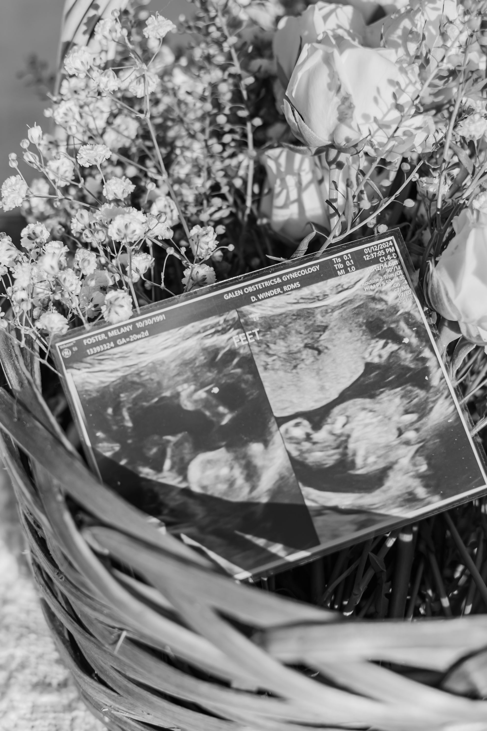 Downtown Chattanooga Waterfront Maternity Session featuring Coolidge Park and the Hunter Museum 24 Hour Terrace
