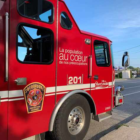Accident impliquant plusieurs véhicules sur l'autoroute 610 à Sherbrooke