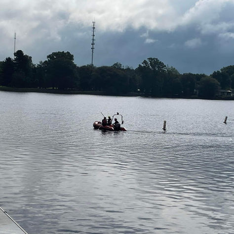 Opération de recherche sur la rivière St-Francois pour retrouver un baigneur porté disparu