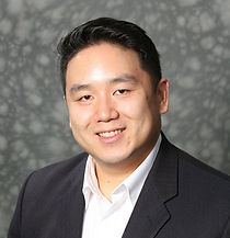 Professional Headshot - Peter Quach (2019_01_16 19_10_19 UTC)_edited.jpg