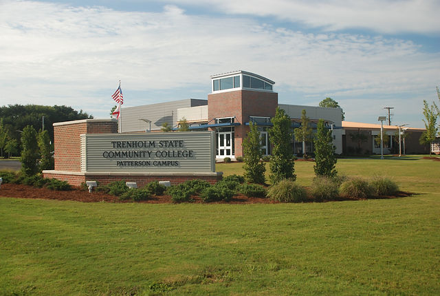 Trenholm State Line Worker Training