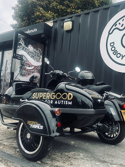 Supergood sidecar outside doboy dounuts