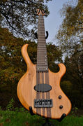 Manton Customs Ascendant Yew 6 String Bass (4).jpeg