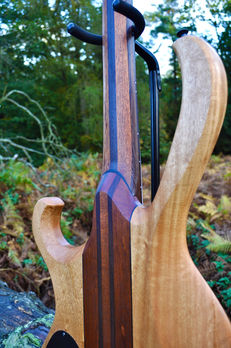 Manton Customs Ascendant 5 String Bass African Rosewood (12).jpeg