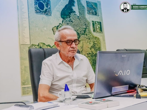 Cícero Lucena discute vacinação de professores em reunião da Frente Nacional de Prefeitos