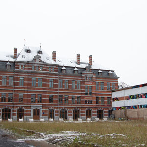 A visit to the old military barracks converted into the Usquare Campus in the university hub of Brussels.