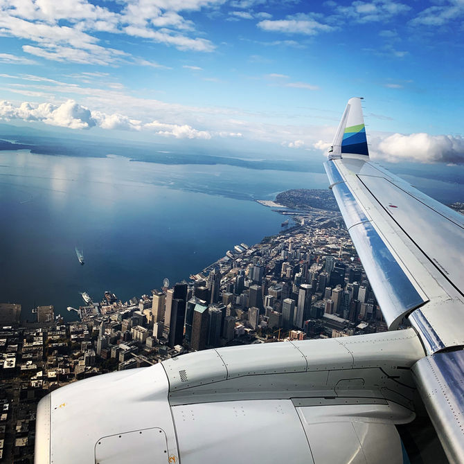 Dueling Pianos & Alaska Airlines
