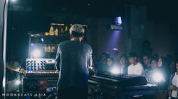 MOONBEATS ASIA / Chrome Sparks