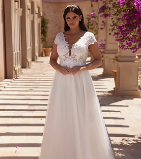 Bianco-Evento-dress-Plus-Size-Uriel-(1).JPG