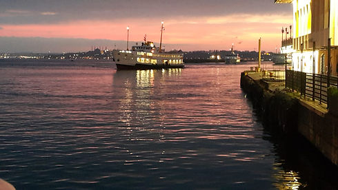 kadıköy iskelesi.jpeg