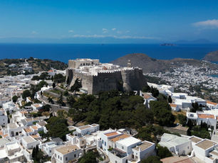 BÁT-MÔ (PATMOS) – HY LẠP : HÒN ĐẢO TRONG SÁCH KHẢI HUYỀN NƠI GIĂNG BỊ LƯU ĐÀY NGÀY NAY
