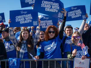 NHỮNG NGƯỜI TIN LÀNH SÁT CÁNH CÙNG ISRAEL, TIẾNG NÓI ĐỨC TIN VANG VỌNG KHẮP NATIONAL MALL.