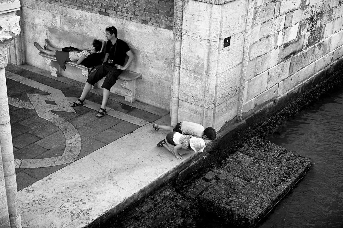 Look there | Pierfranco Fornasieri