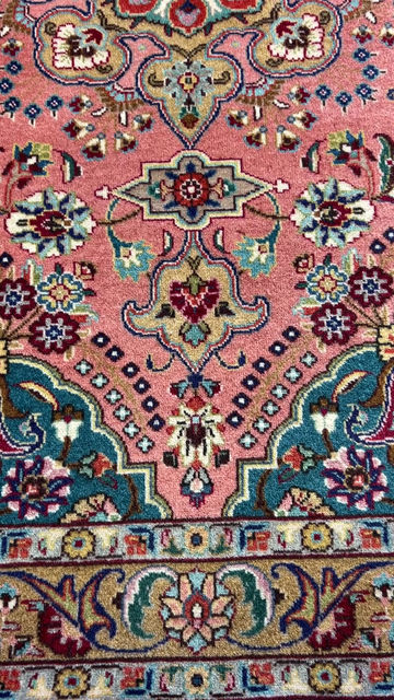Thumbnail: Wool & Silk Rug