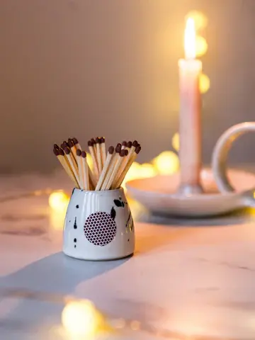 Clod + Pebble Speckled Striker Pot + Matches