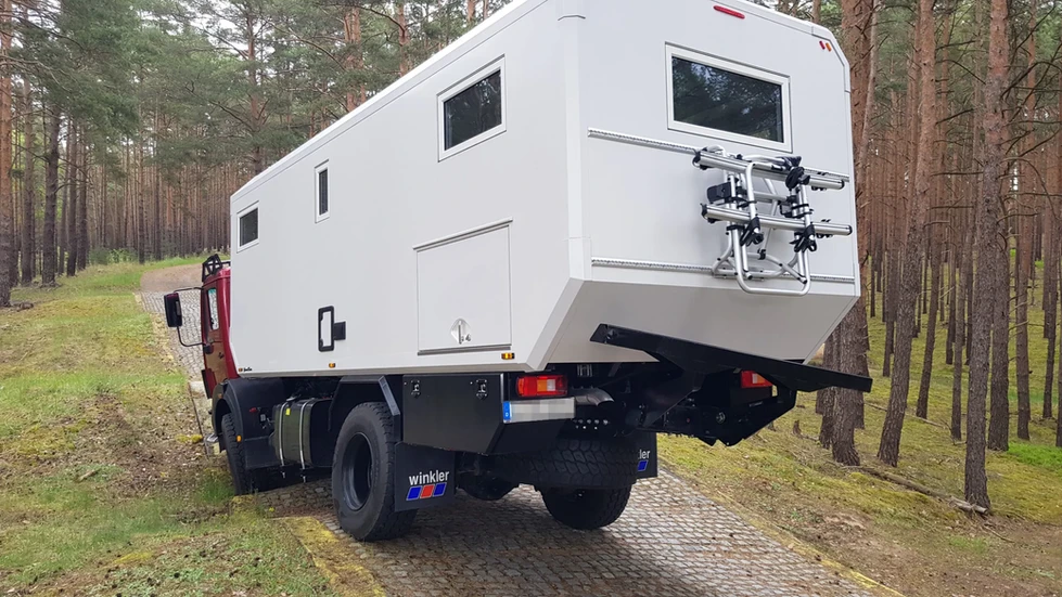 Mercedes Benz NG 80 4x4 Expeditionsfahrzeug. Unterfahrschutz
