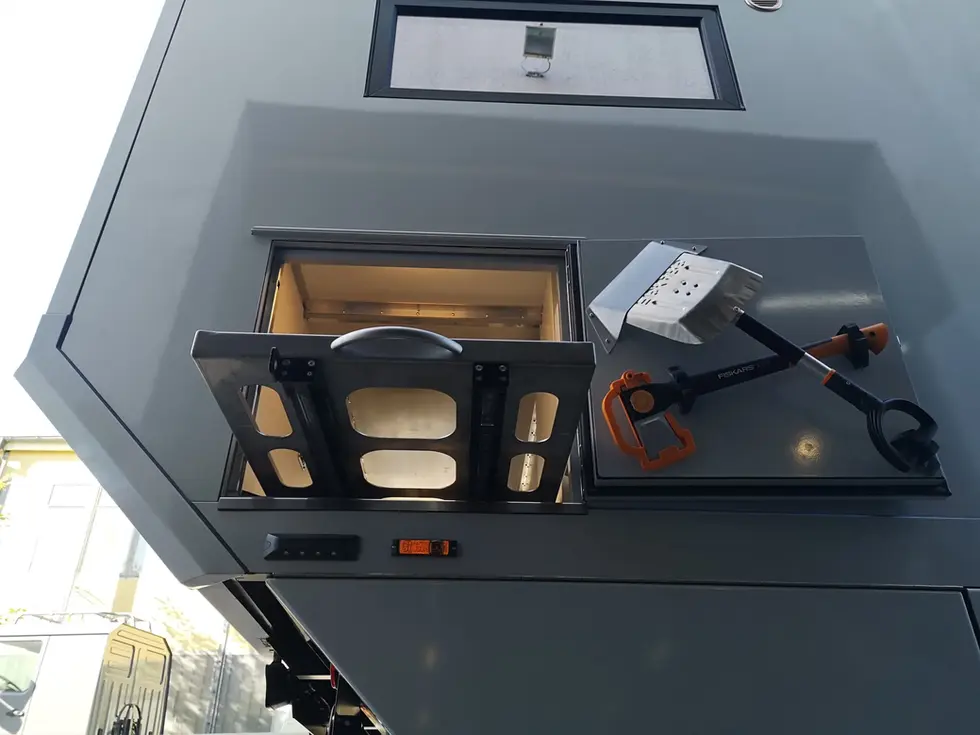 Scania 6x6. Weltreisemobil
Stauraum