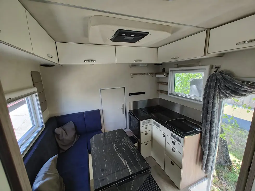 Mercedes Benz NG 80 1625 4×4 Expeditionsmobil. Sitzgruppe, Küche