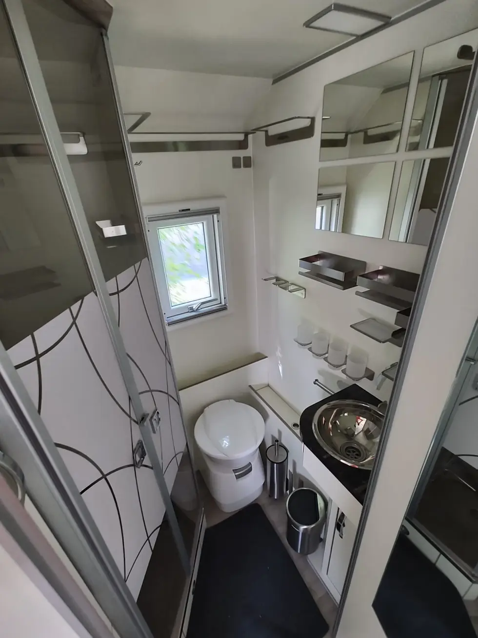 Mercedes Benz NG 80 1625 4×4 Expeditionsmobil. Dusche, Toilette, Waschbecken