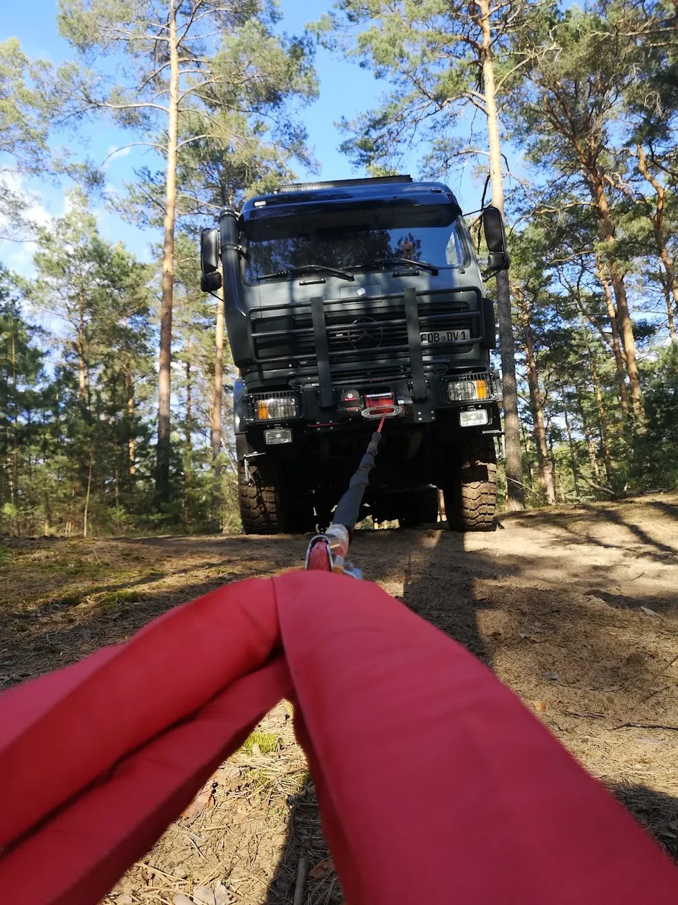 Mercedes Benz NG 6x6 Weltreisemobil. Seilwinde