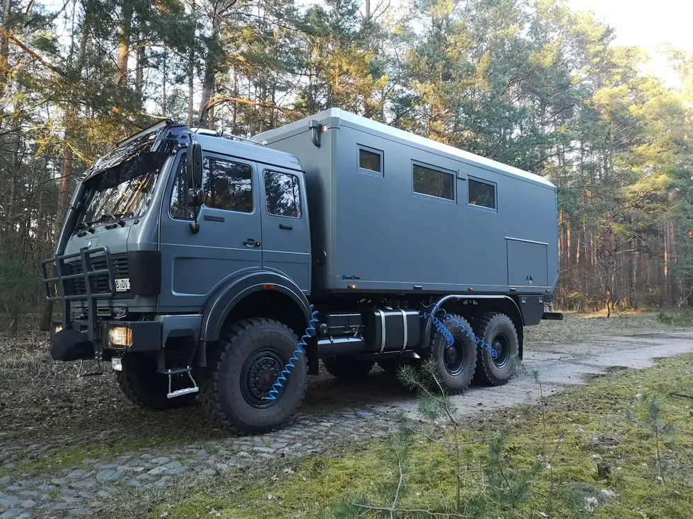 Mercedes Benz NG 6x6 Weltreisemobil. Druckluftanlage