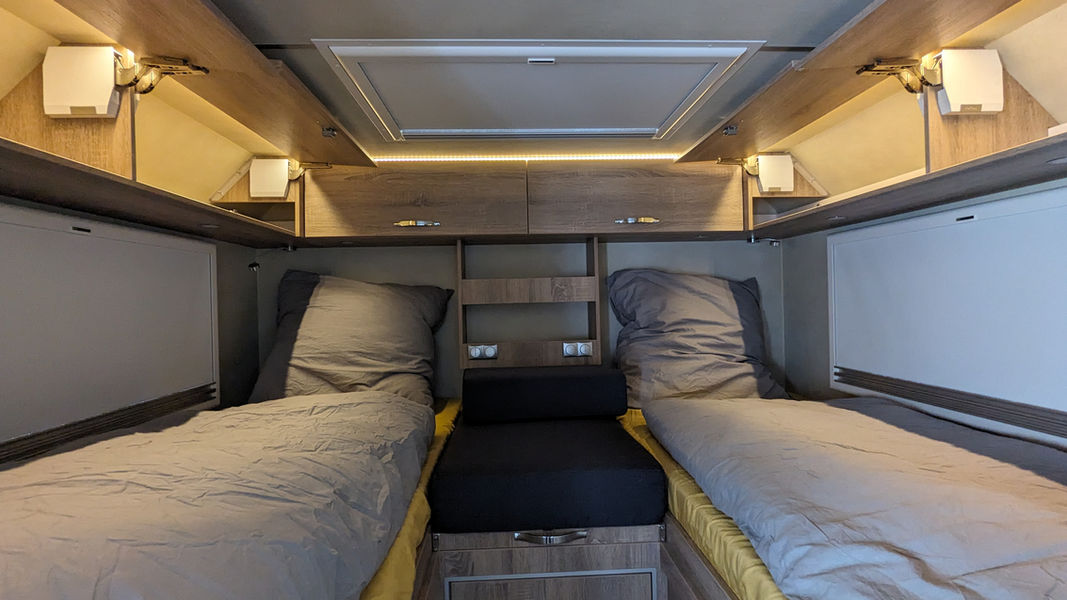 Getrennte Betten mit Kombi-Möglichkeit in der Mitte