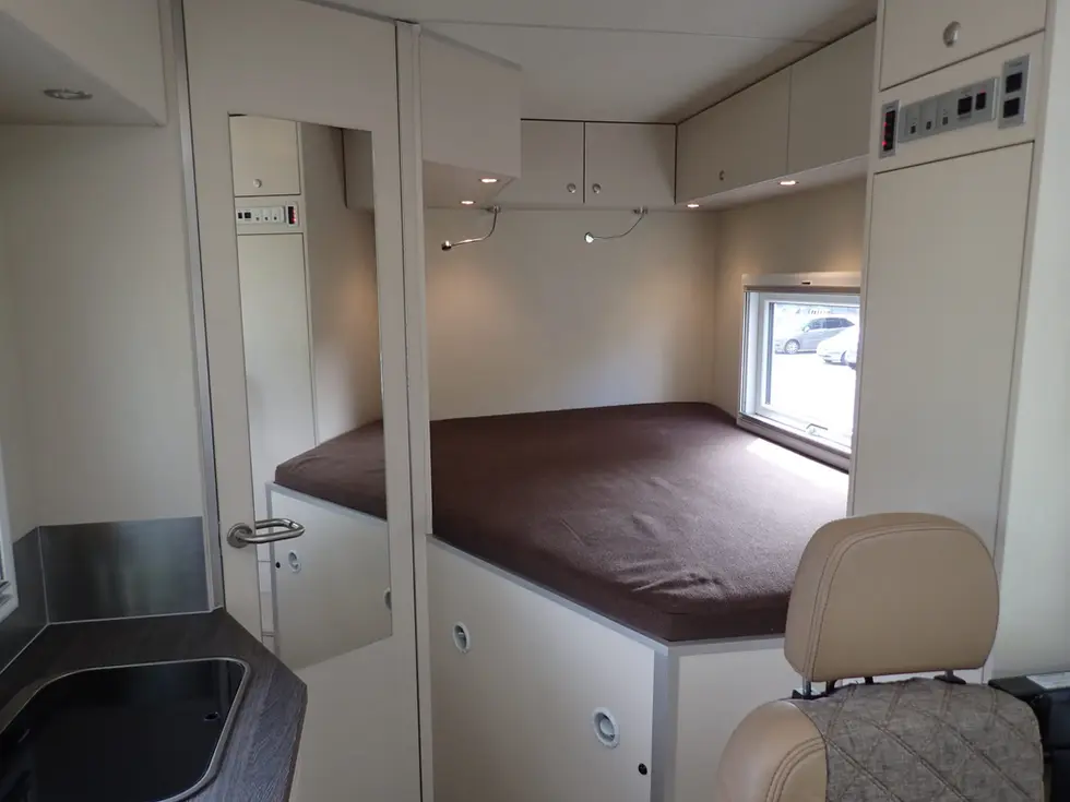 Iveco Daily 4x4 Expeditionsfahrzeug.
Bett