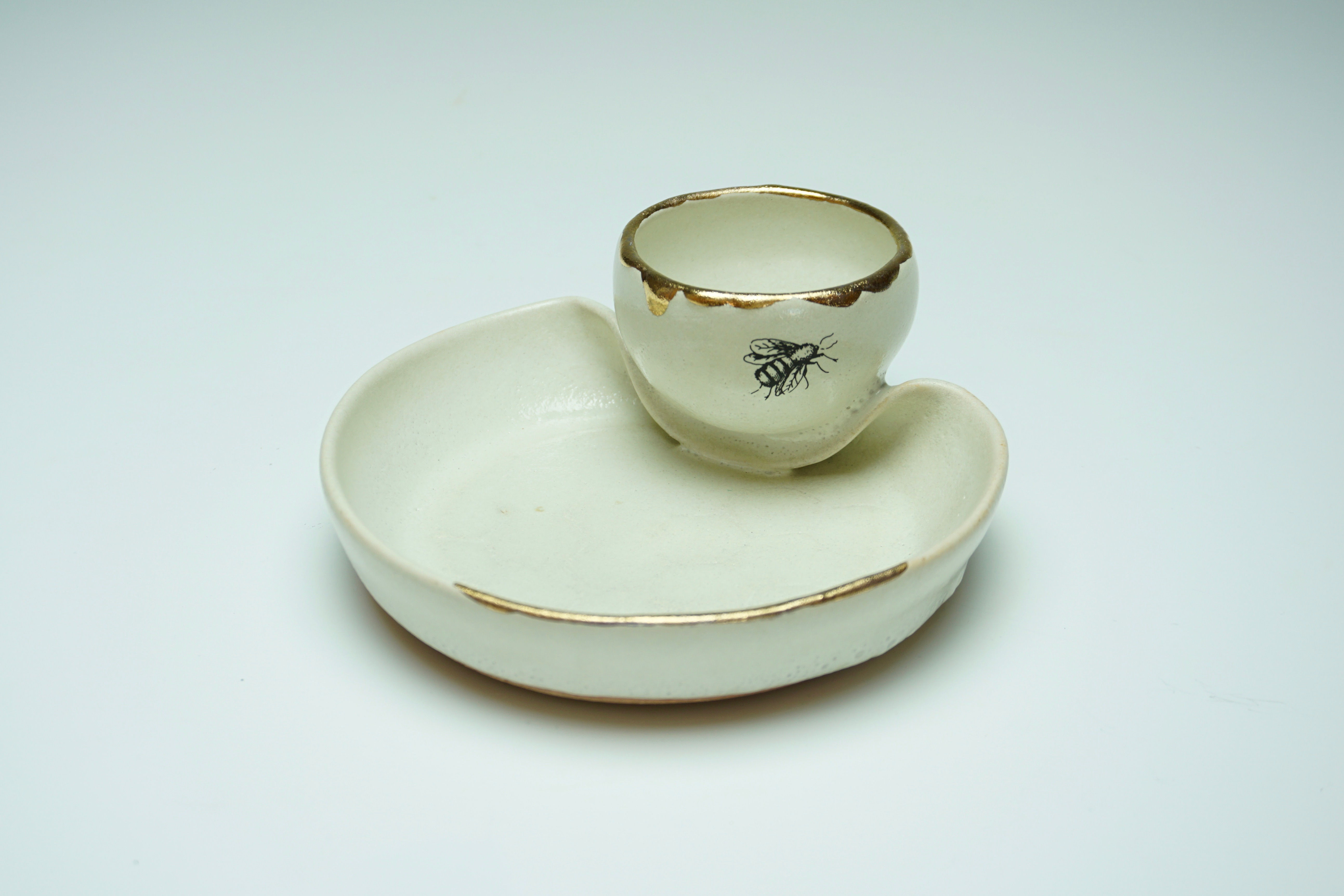 Personal Bee on the Inside Something-&-Dip Dish