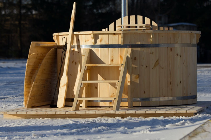 All wooden wood fired eco hot tubs can be used in any weather