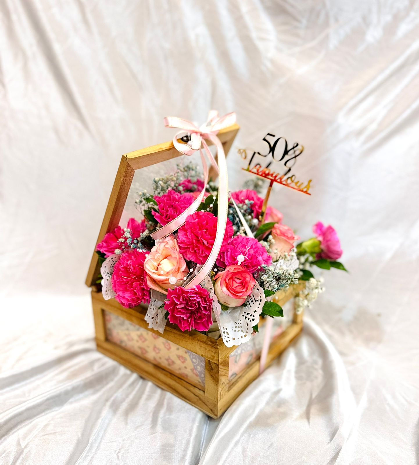 Roses & Carnations Flower Box