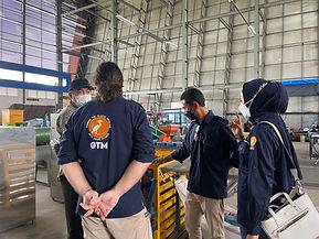 GTM's manager director demonstating waste to resource technology