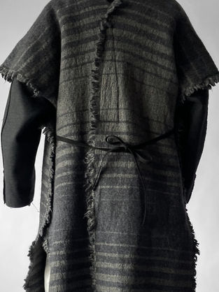 amachi. × Elise Gettliffe "Vertical Gradation Coat"