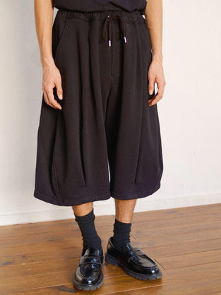 KHOKI 26ss collection 014 "Pleated Balloon Sweat Pants"