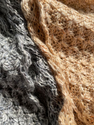 amachi. "Loose Neck Paesina Vest"