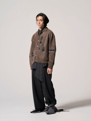 amachi. Collection 015 / AW2024 "Grid Shifting Sash Shirt + Covered Baggy"